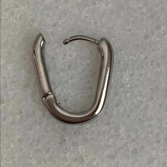 COPY - Sterling Silver Oval Hoop Huggie Earrings Brand New - Picture 3 of 4